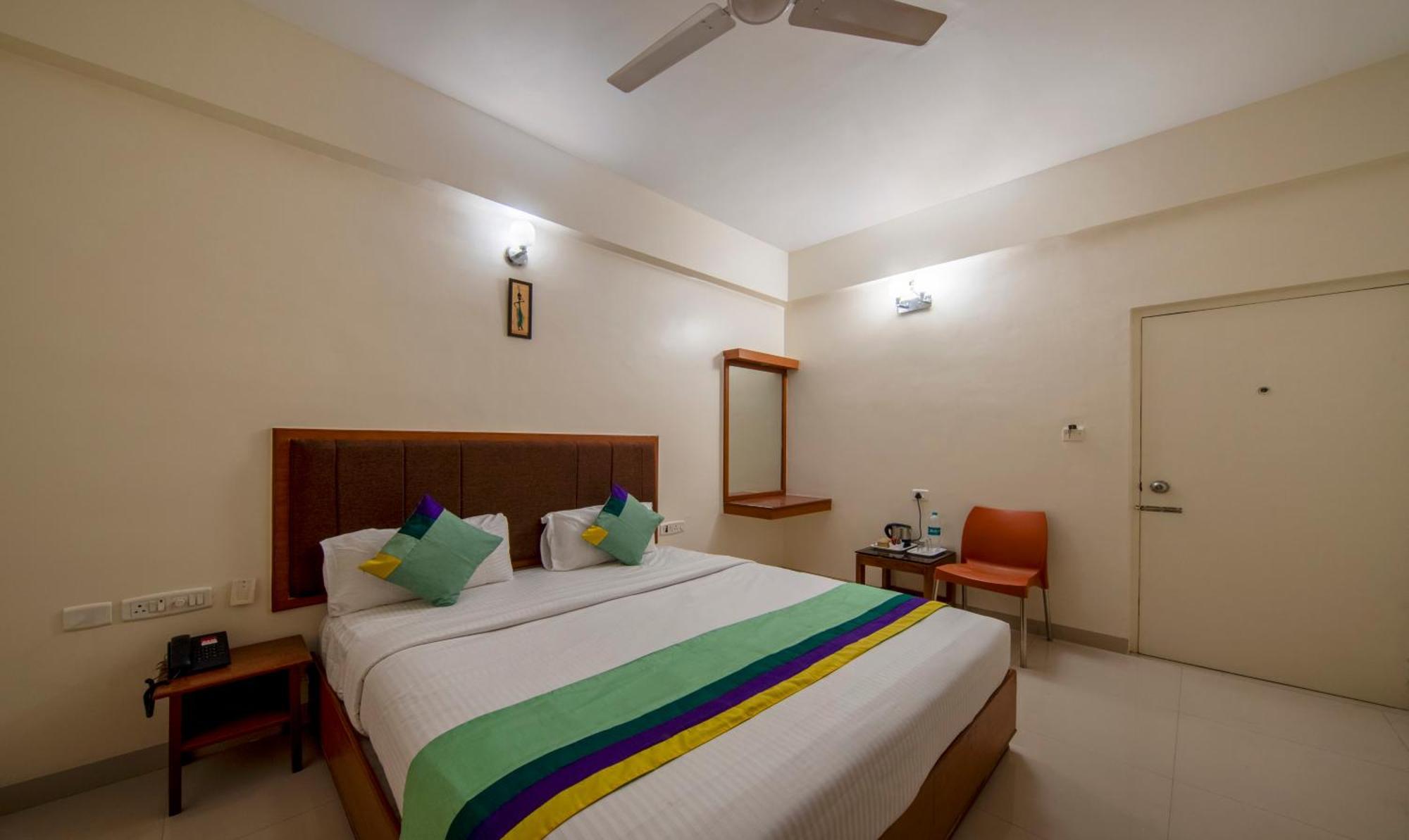 Treebo Sam Residency Hotel Coimbatore Bagian luar foto