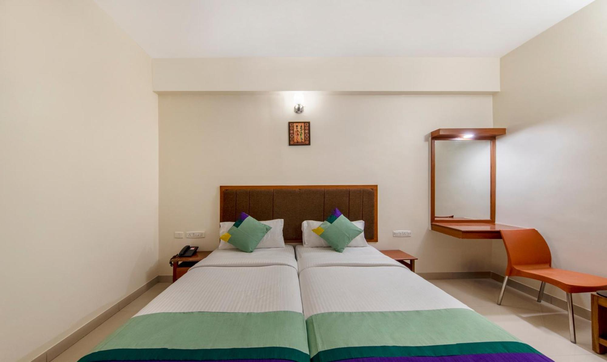 Treebo Sam Residency Hotel Coimbatore Bagian luar foto