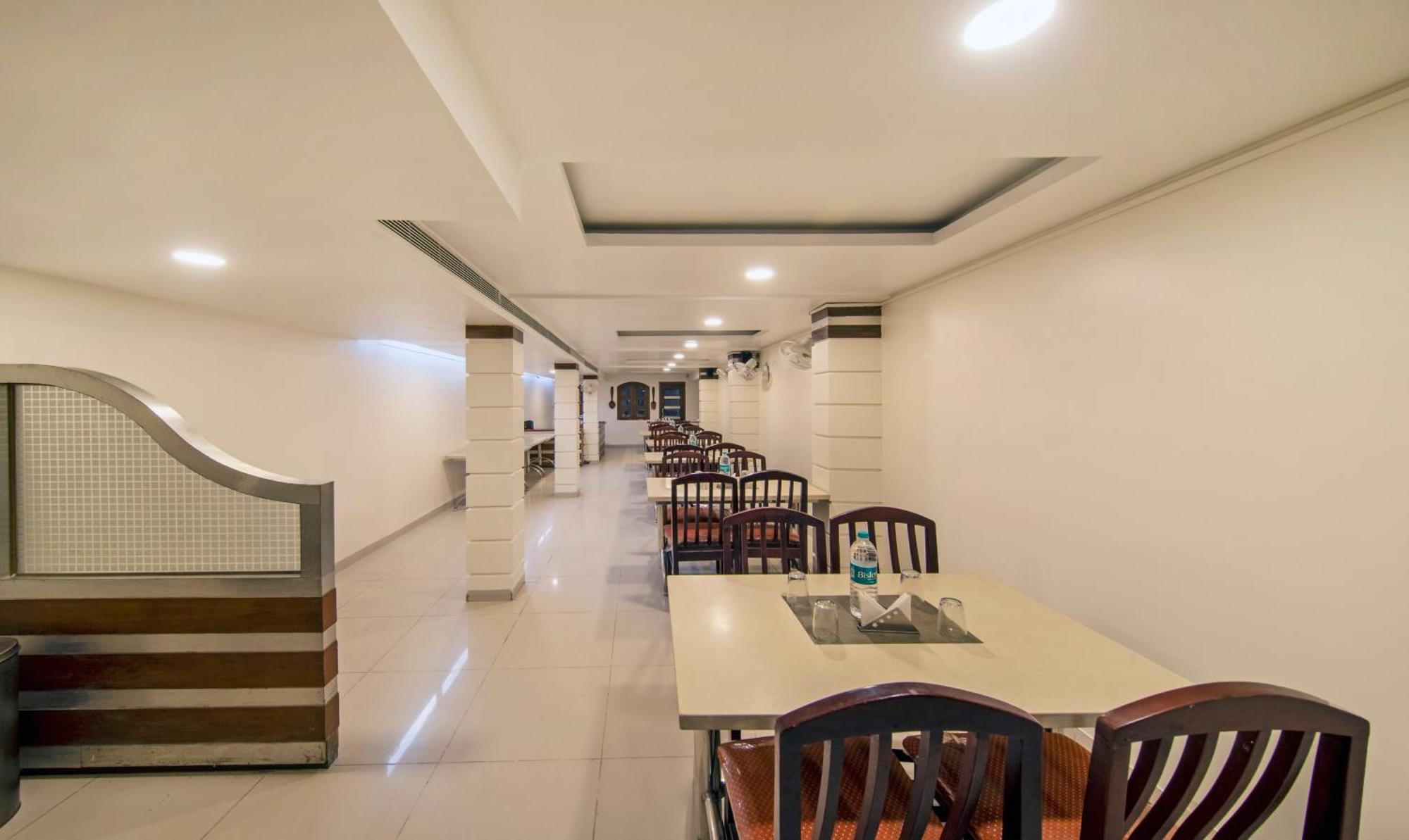 Treebo Sam Residency Hotel Coimbatore Bagian luar foto